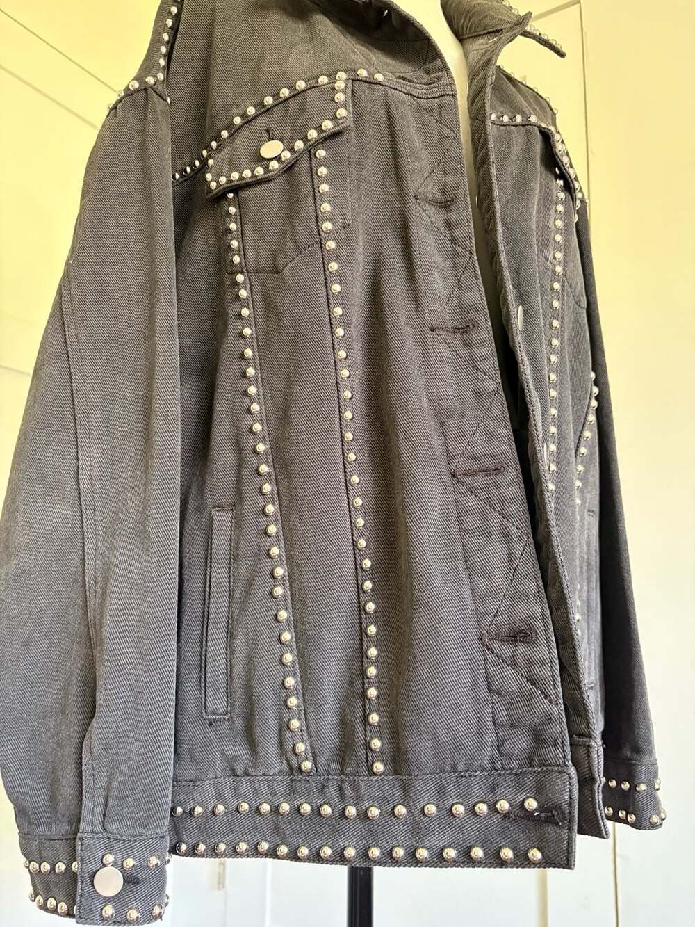POL Studded Black Denim Jacket | Western Chic Oversized | Ladies Medium - Picture 9 of 10